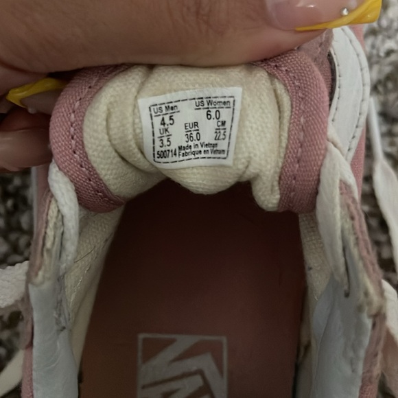 Pink Vans - Picture 4 of 4